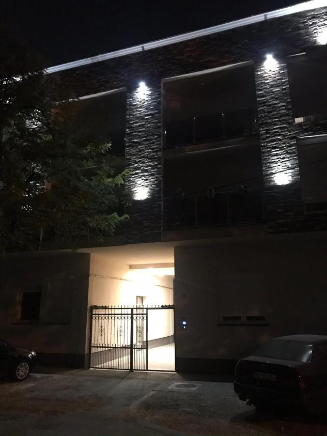 Apartman Santorini Novi Sad Extérieur photo